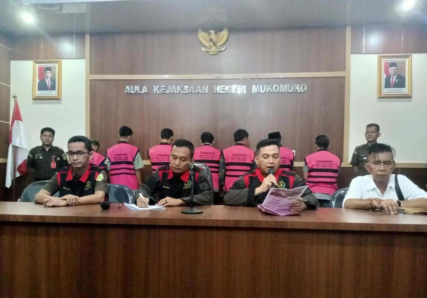 Saat In, Ke-7 Tersangka Dititipkan Di Ruang Tahanan Polres Mukomuko